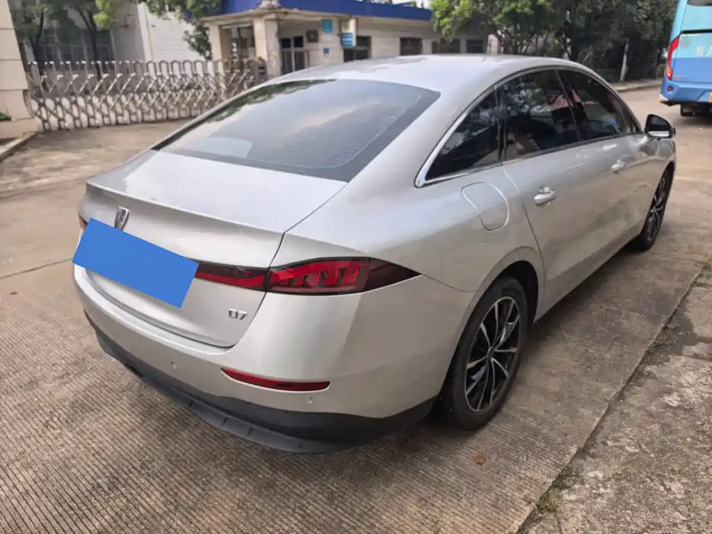 Roewe D7 — миниатюра 10