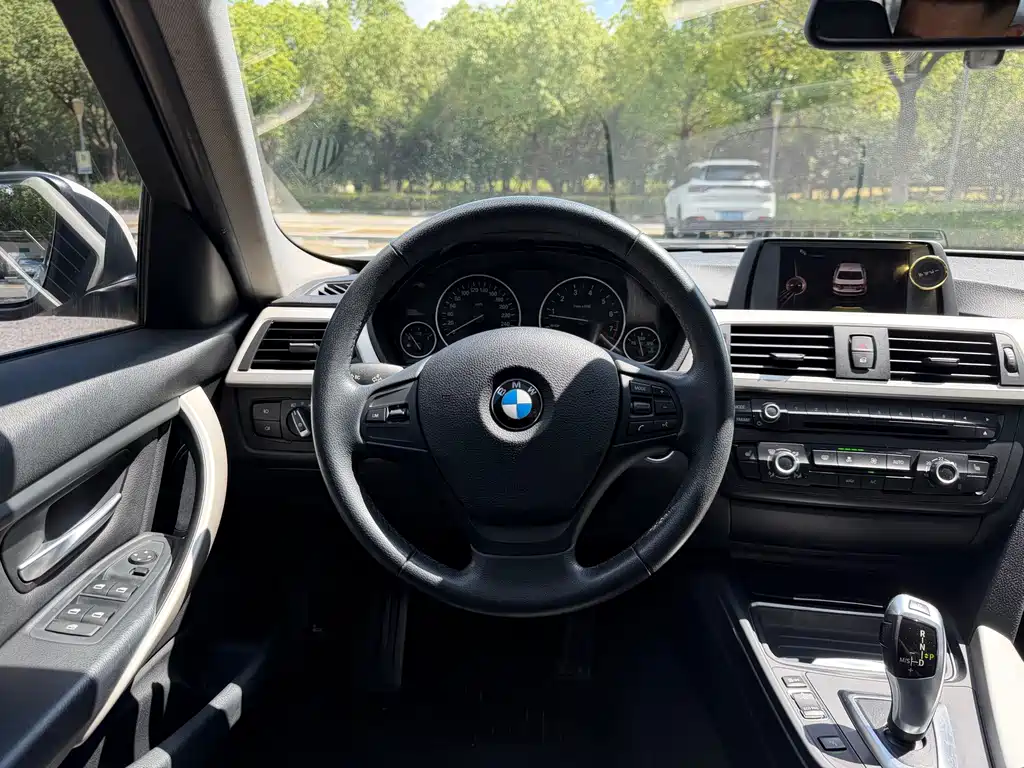BMW 3 Series — миниатюра 18