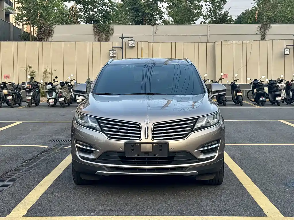 Lincoln MKC — миниатюра 3