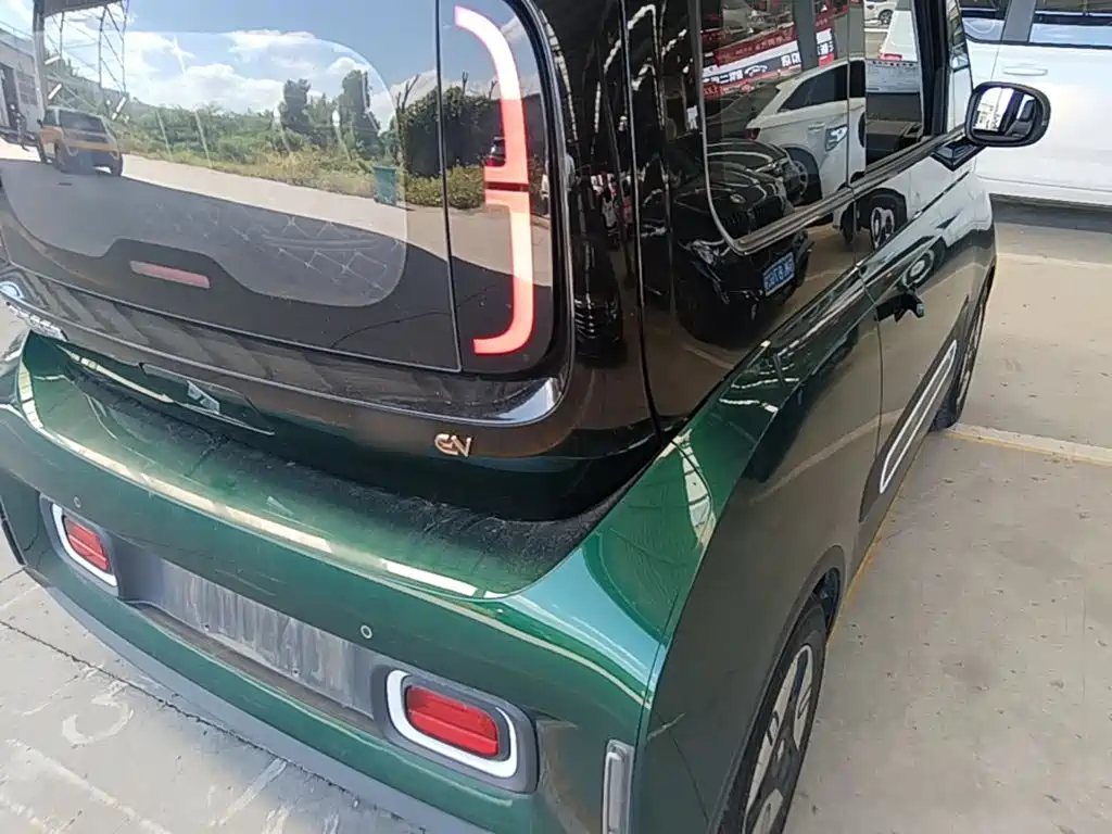 Baojun KiWi EV — миниатюра 8