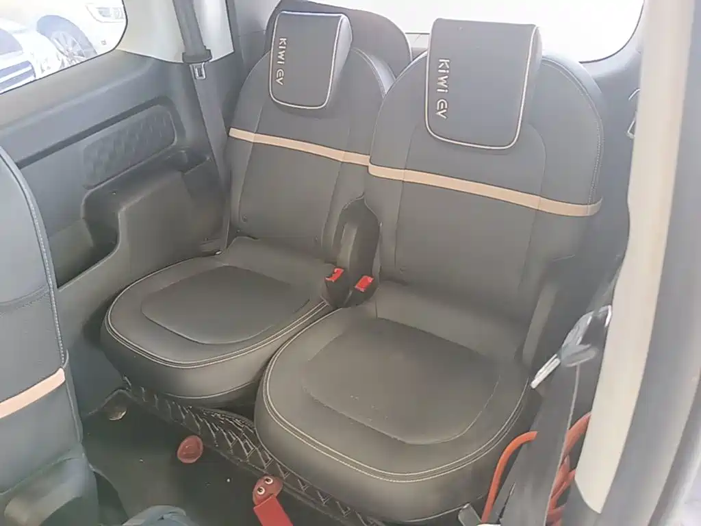 Baojun KiWi EV — миниатюра 17