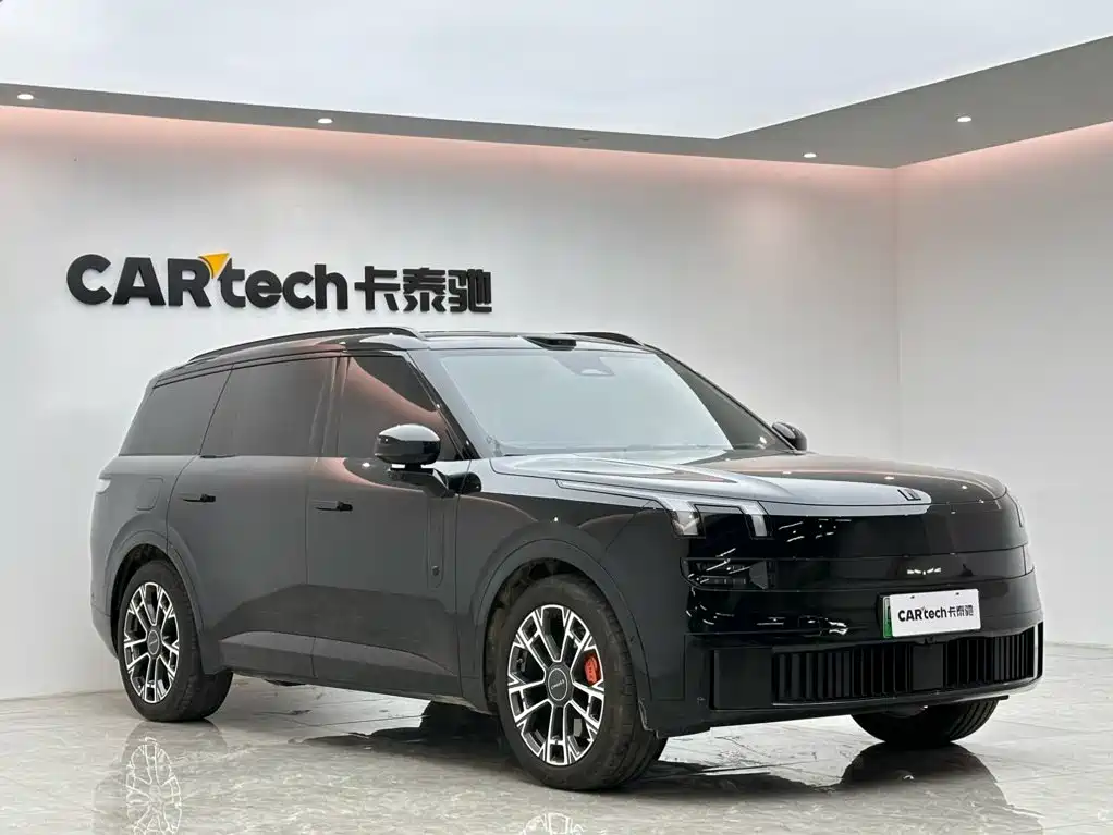 Lynk & Co 900 — миниатюра 6