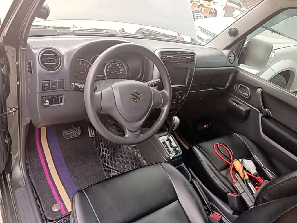 Suzuki Jimny — миниатюра 10