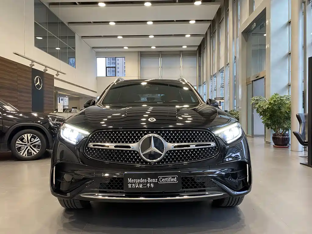 Mercedes-Benz GLC 2023 GLC 300 L 4MATIC 7 мест