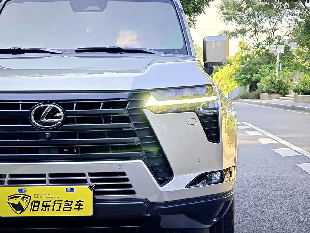 Lexus GX — миниатюра 5