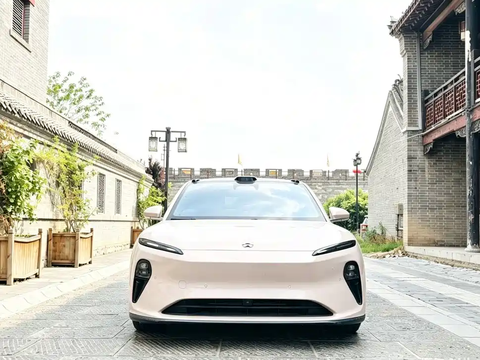 NIO ET5 — миниатюра 3
