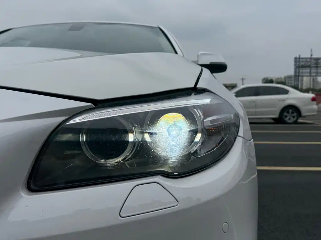 BMW 5 Series — миниатюра 22