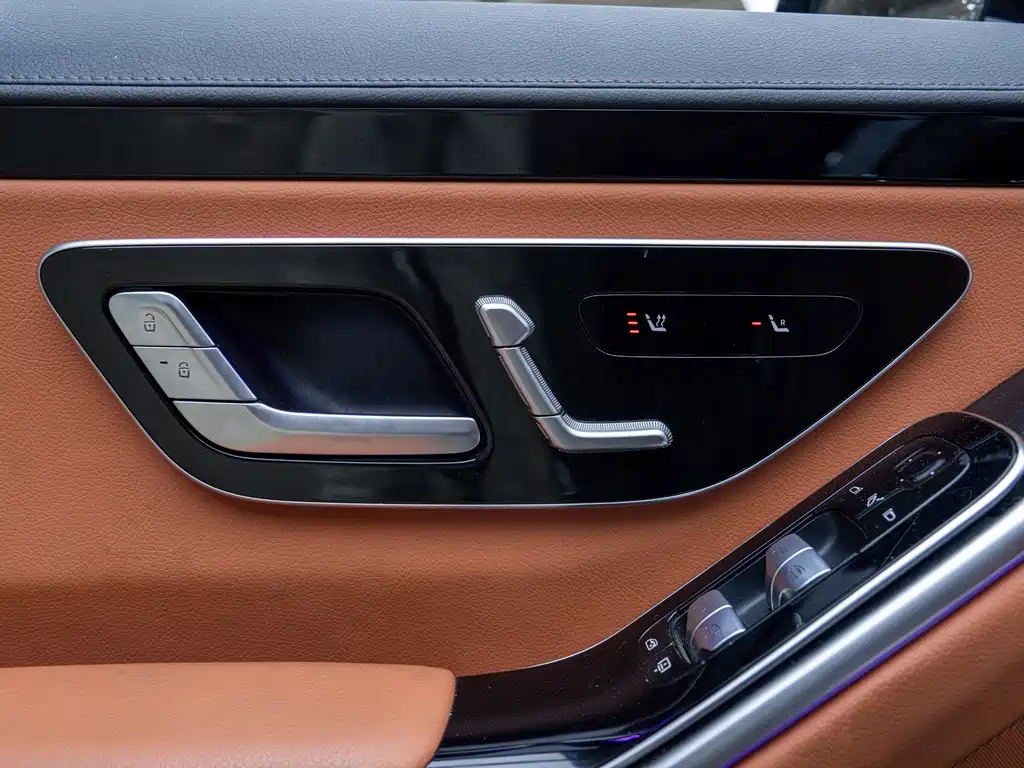 Mercedes-Benz S-Class — миниатюра 14