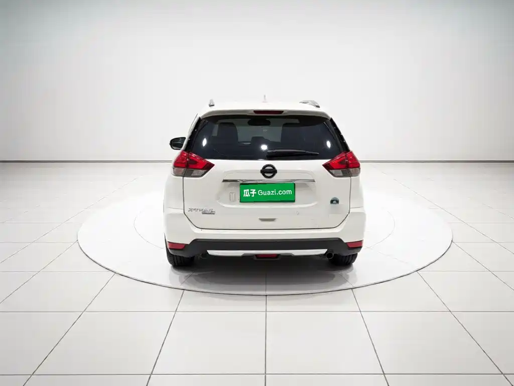 Nissan X-Trail — миниатюра 5