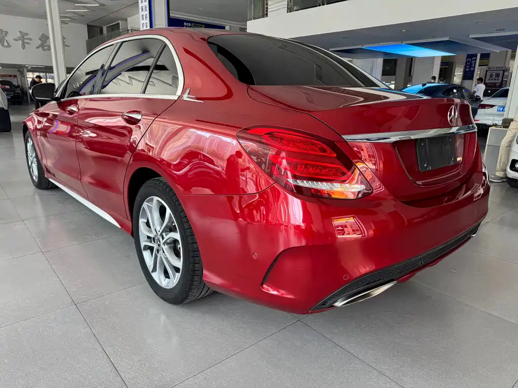 Mercedes-Benz C-Class — миниатюра 7