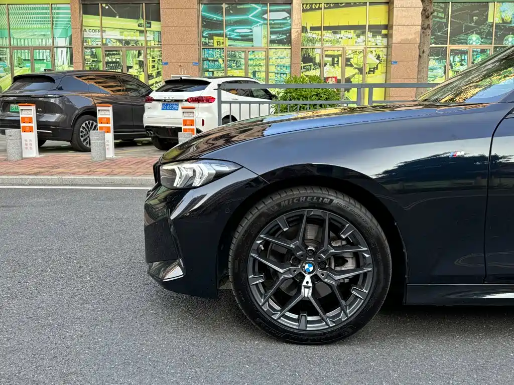 BMW 3 Series — миниатюра 7