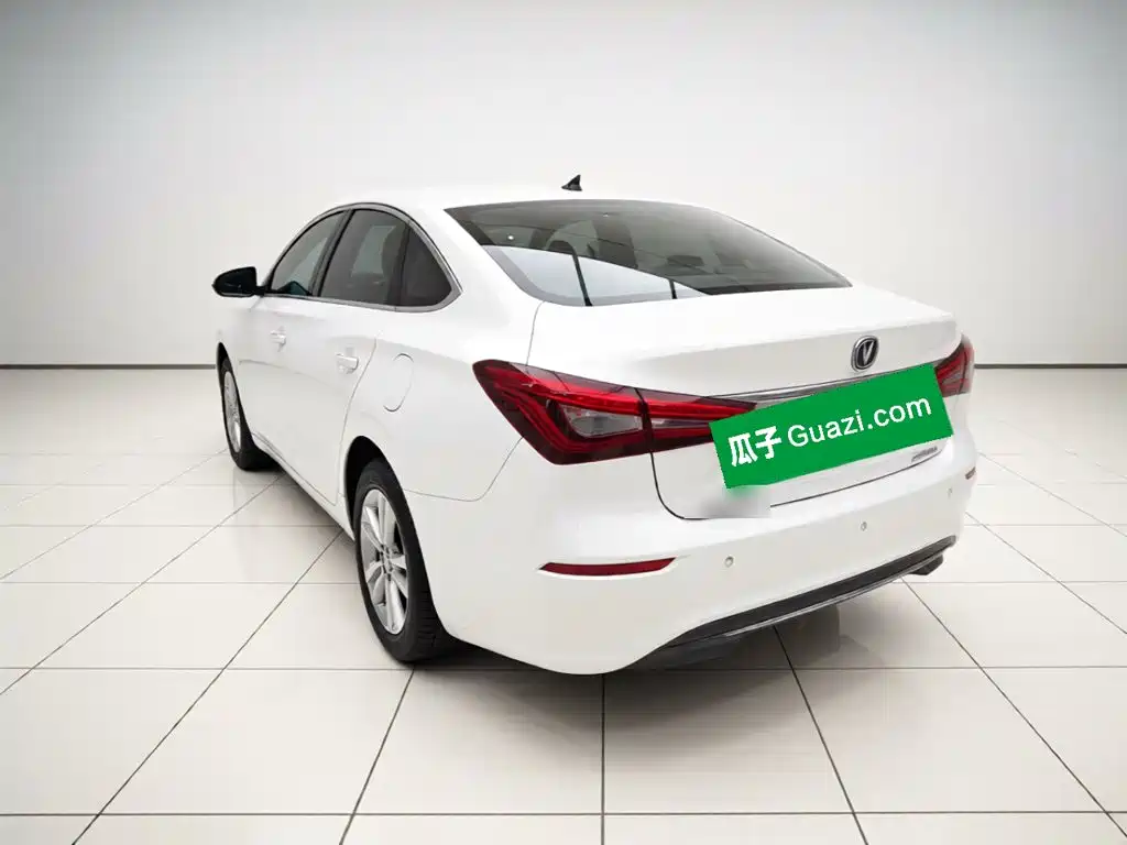 Changan Eado — миниатюра 4