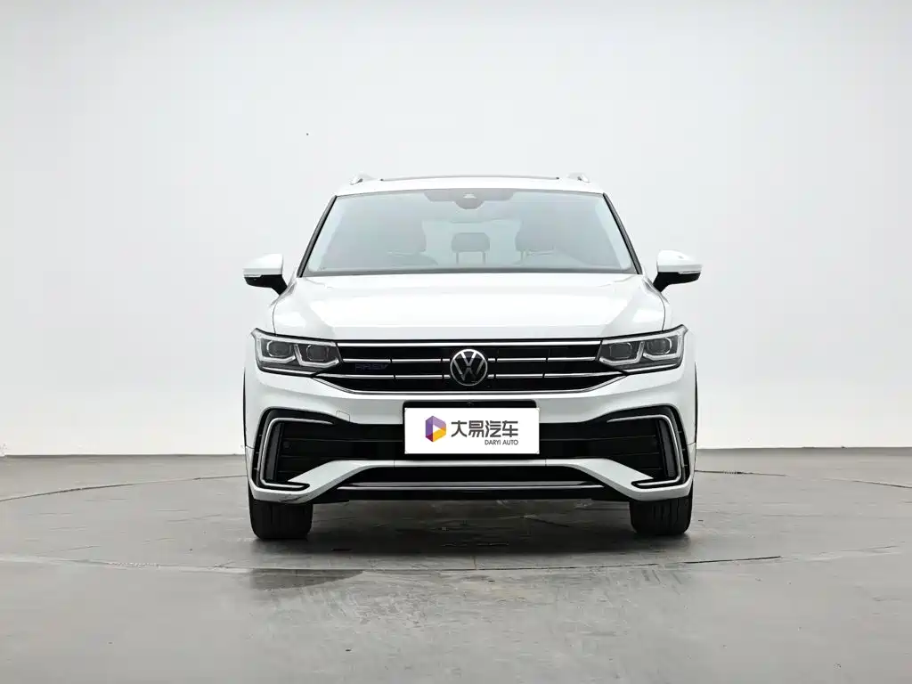 Volkswagen Tiguan L PHEV — миниатюра 2