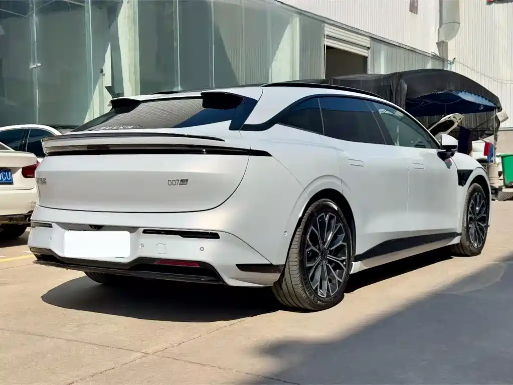 Zeekr 007GT — миниатюра 9