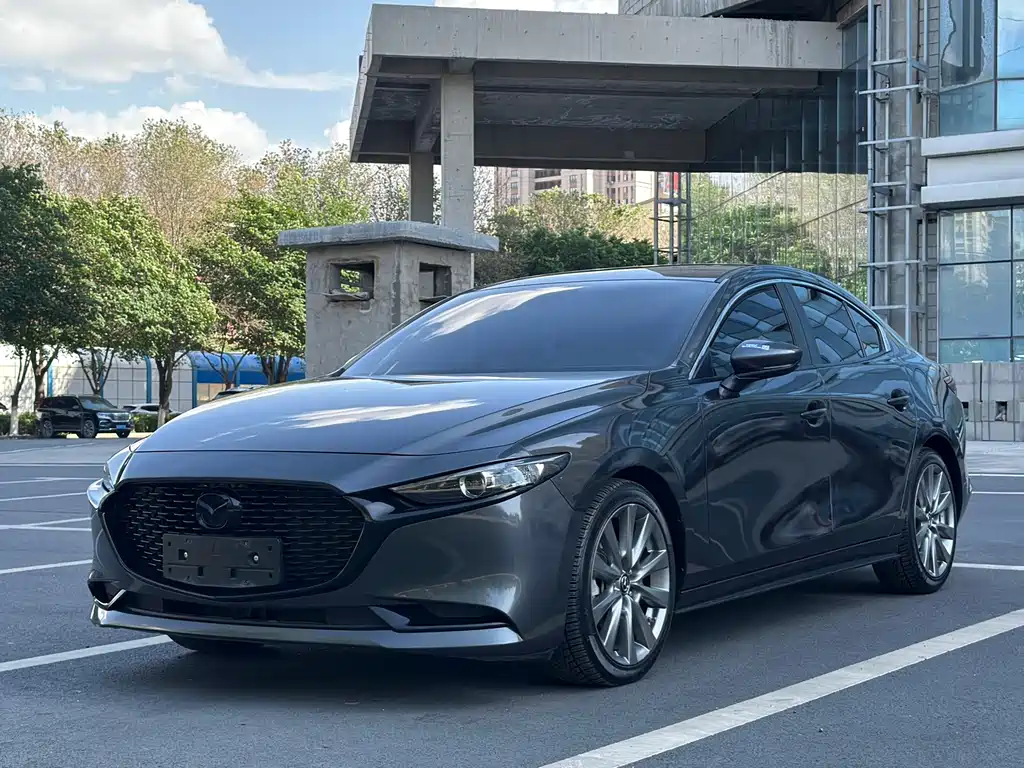 Mazda 3 Axela 2022