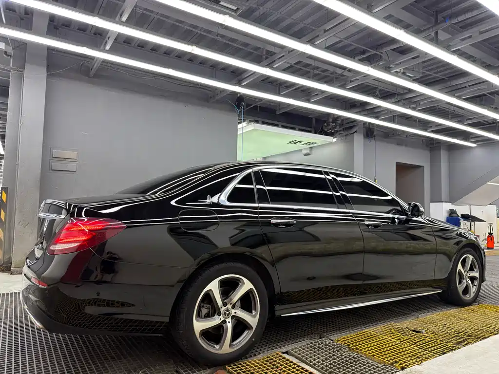 Mercedes-Benz E-Class E 2018 E 300 L Sport Fashion