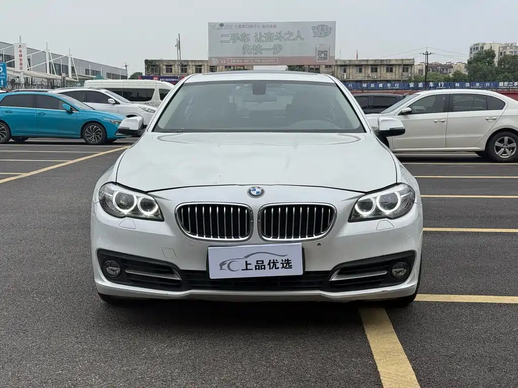 BMW 5 Series — миниатюра 2