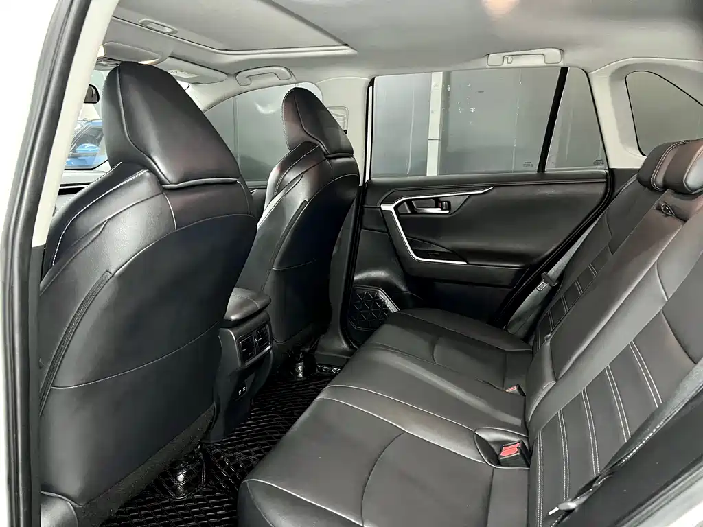 Toyota Wildlander — миниатюра 10