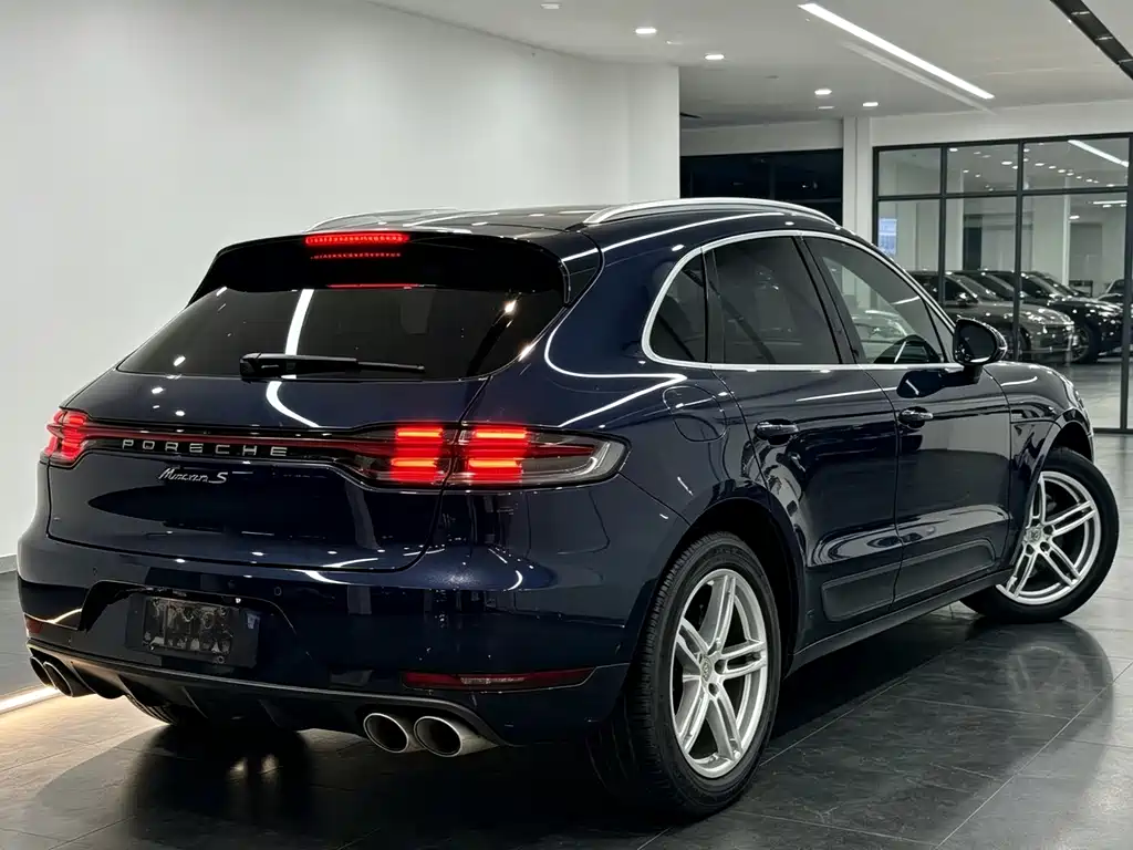 Porsche Macan — миниатюра 7