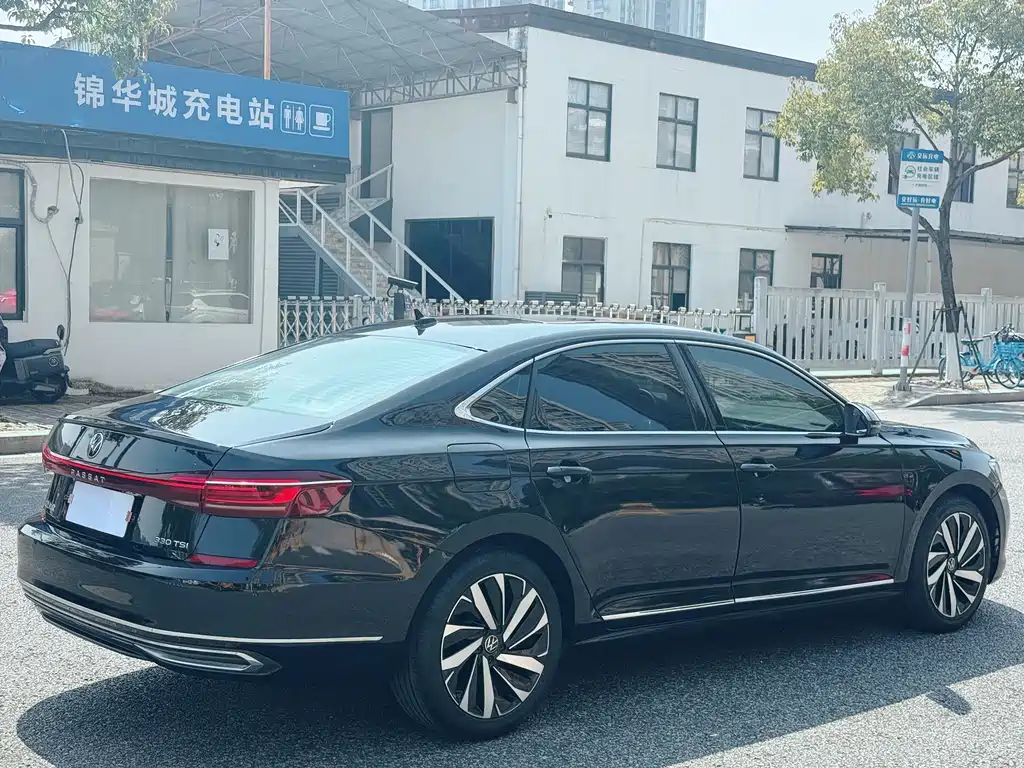 Volkswagen Passat 2024 330TSI Elite
