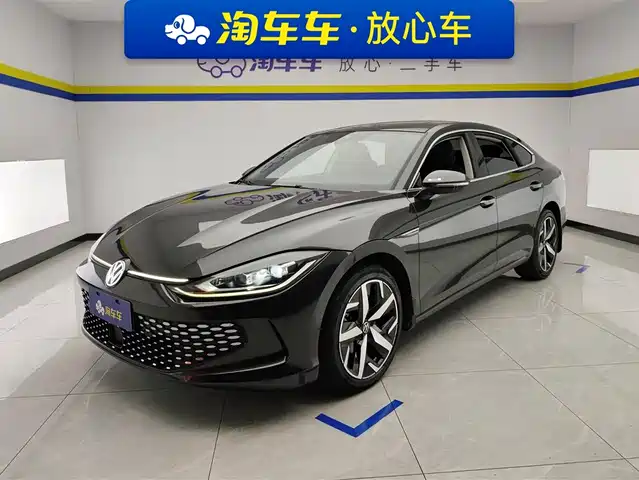 VOLKSWAGEN LINGDU 2022