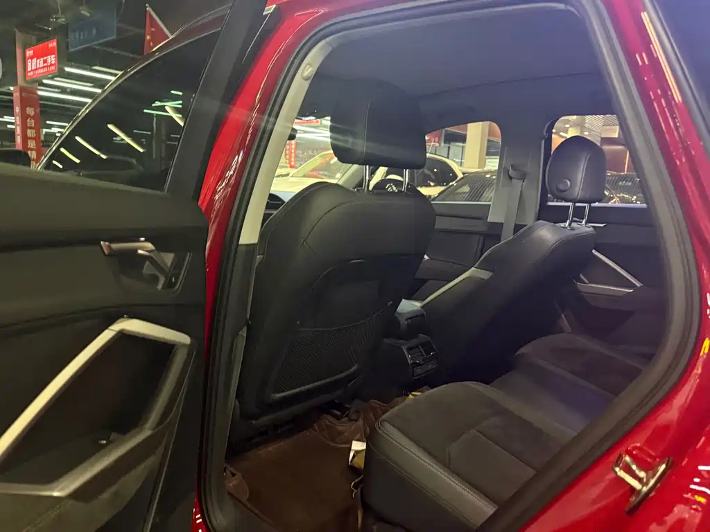 Audi Q3 — миниатюра 5