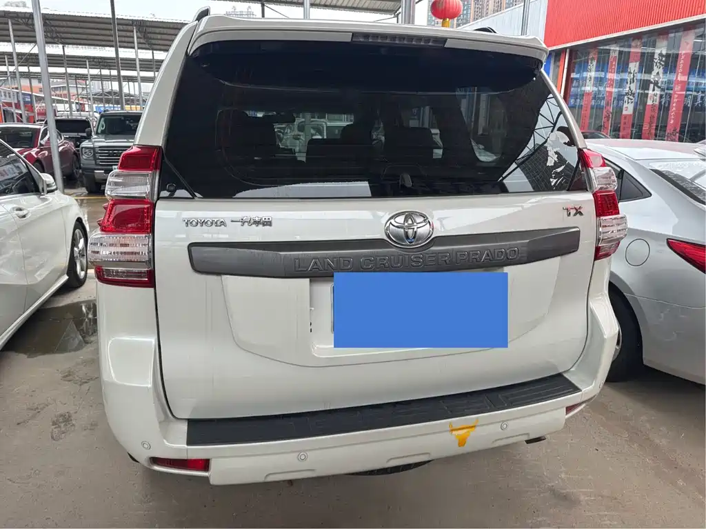 Toyota Land Cruiser Prado 2016 2.7L AT Luxury