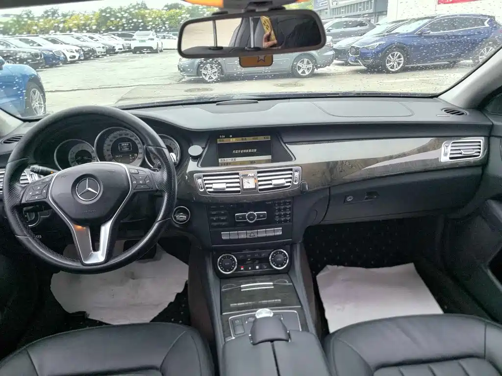 Mercedes-Benz CLS — миниатюра 10