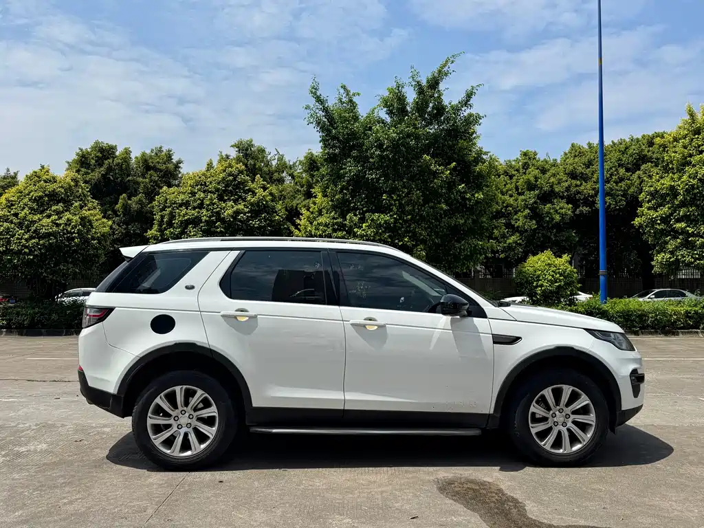 Land Rover Discovery Sport — миниатюра 7