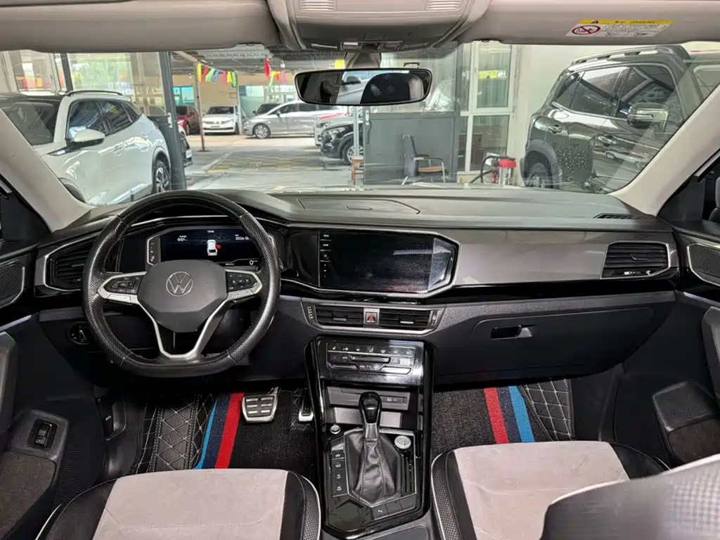 Volkswagen X — миниатюра 18