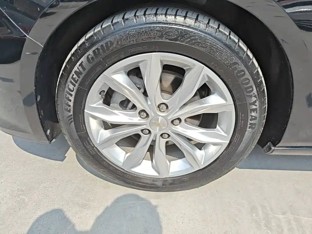 Chevrolet Malibu XL — миниатюра 23