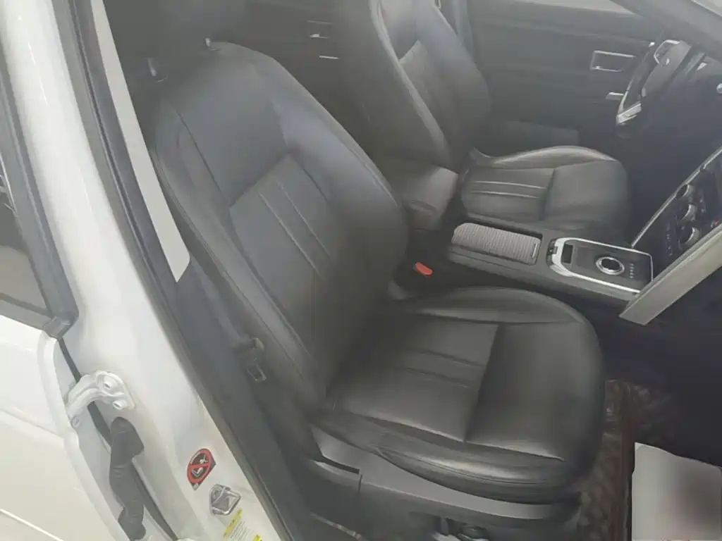 Land Rover Discovery Sport — миниатюра 25