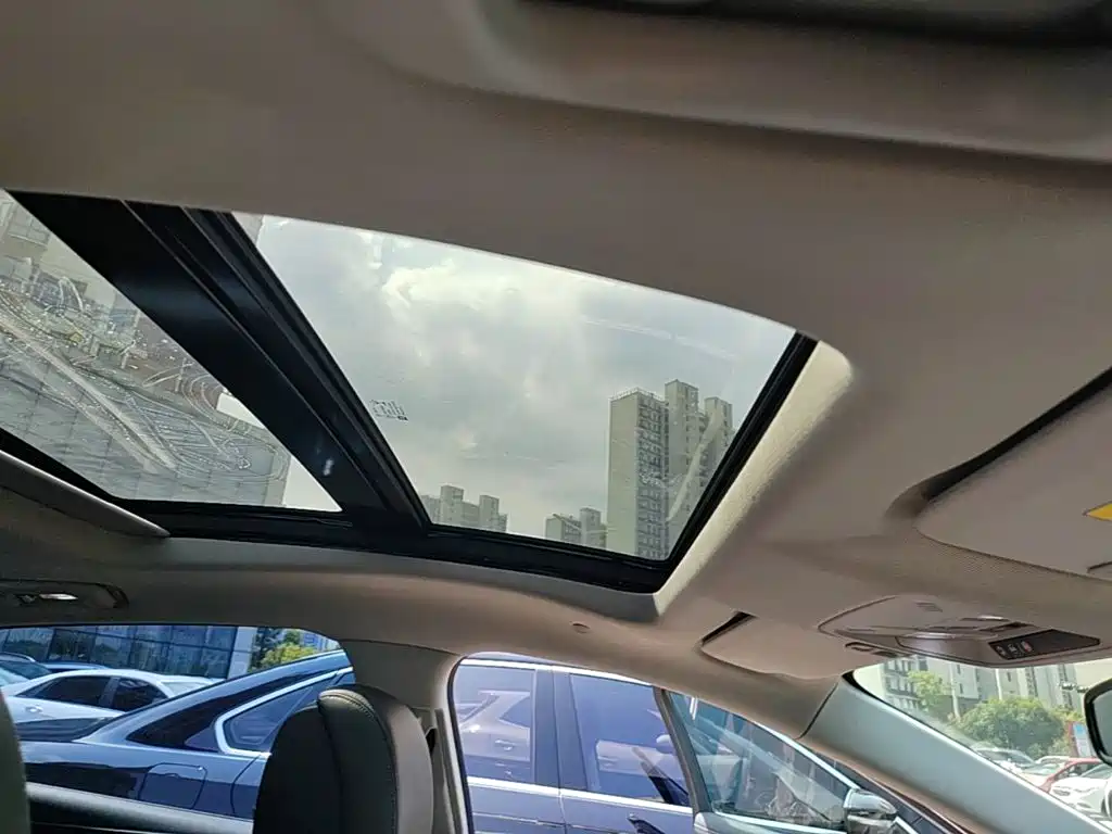 Buick LaCrosse — миниатюра 18