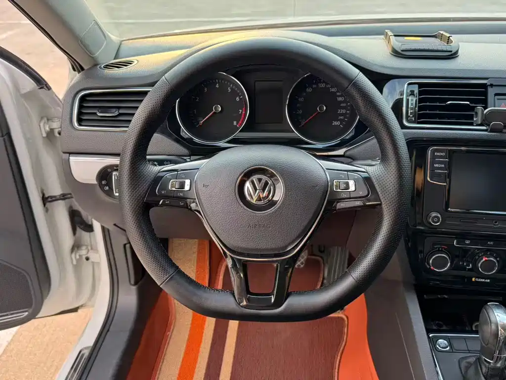 Volkswagen Sagitar — миниатюра 12