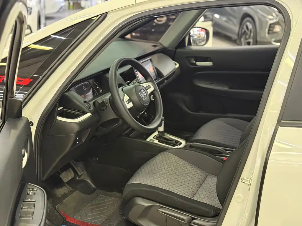 Honda Fit — миниатюра 8