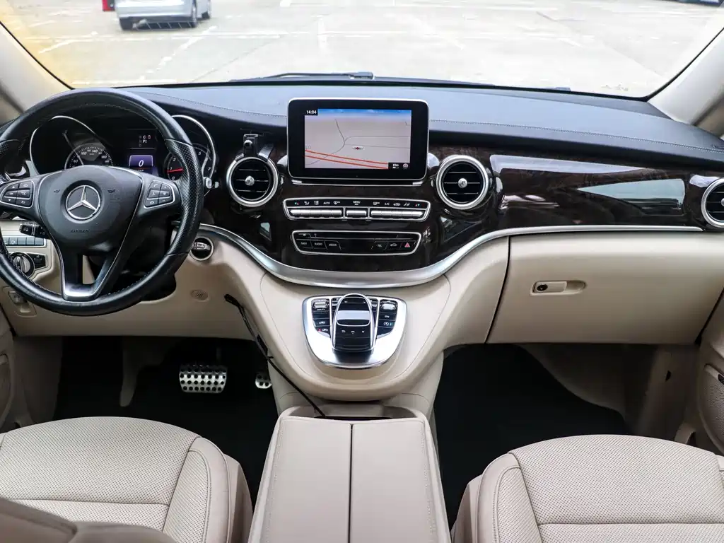 Mercedes-Benz V-Class V 2016 V 260 Luxury