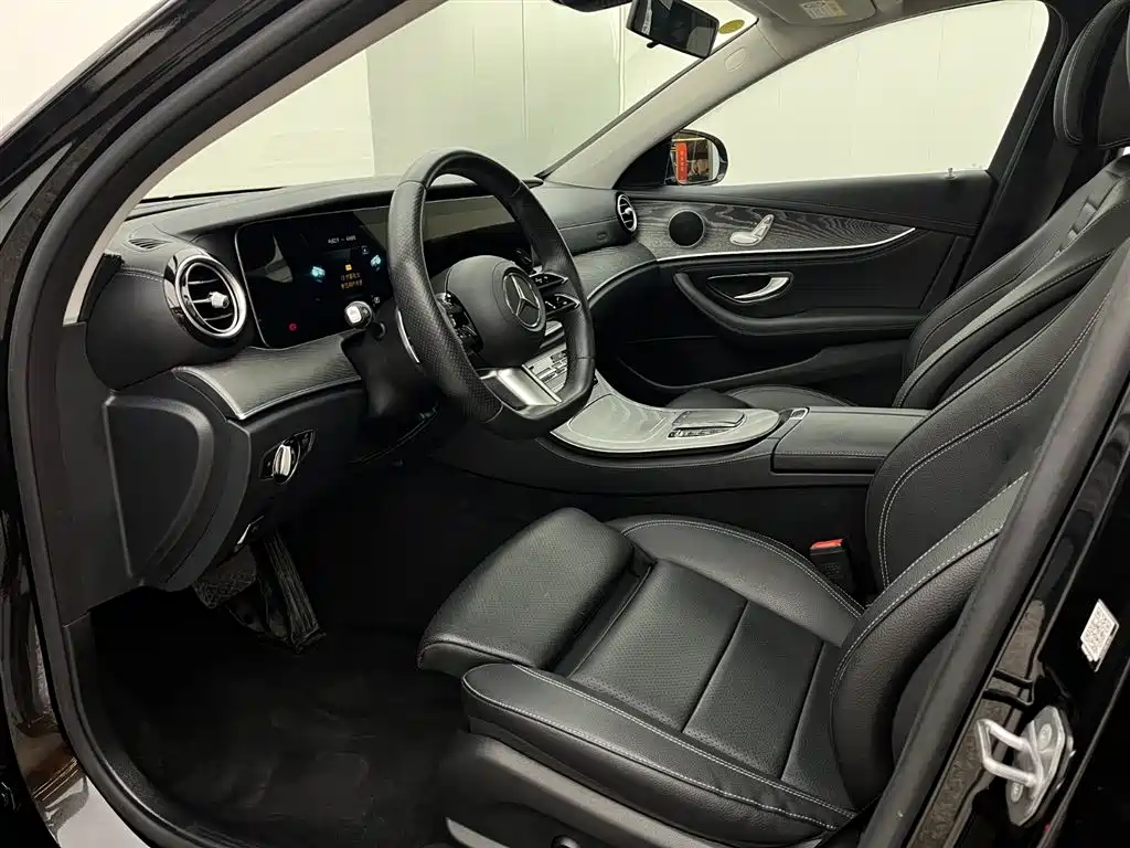 Mercedes-Benz E-Class E 2023 E 260 L Sport