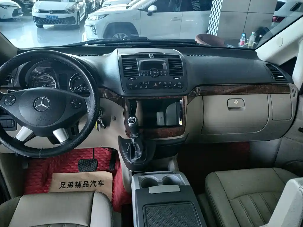 Mercedes-Benz Viano — миниатюра 4