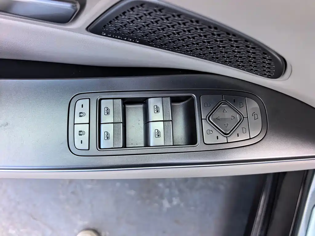 BYD Han L 2025 DM-i 200KM Flagship
