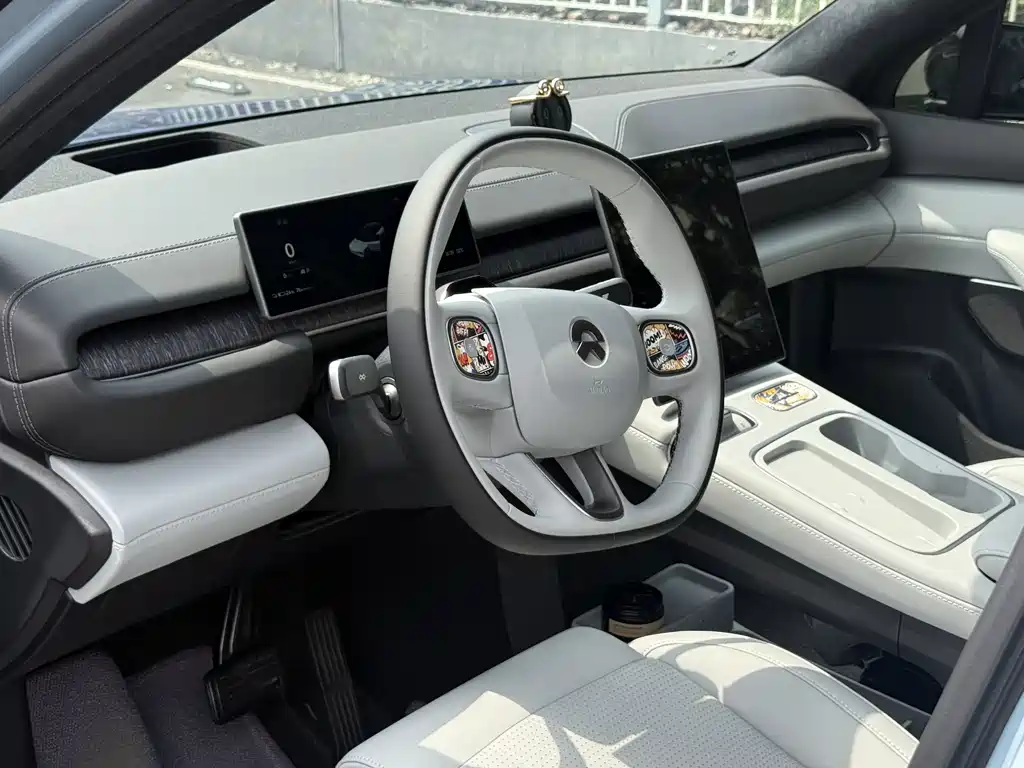 NIO ES6 — миниатюра 12