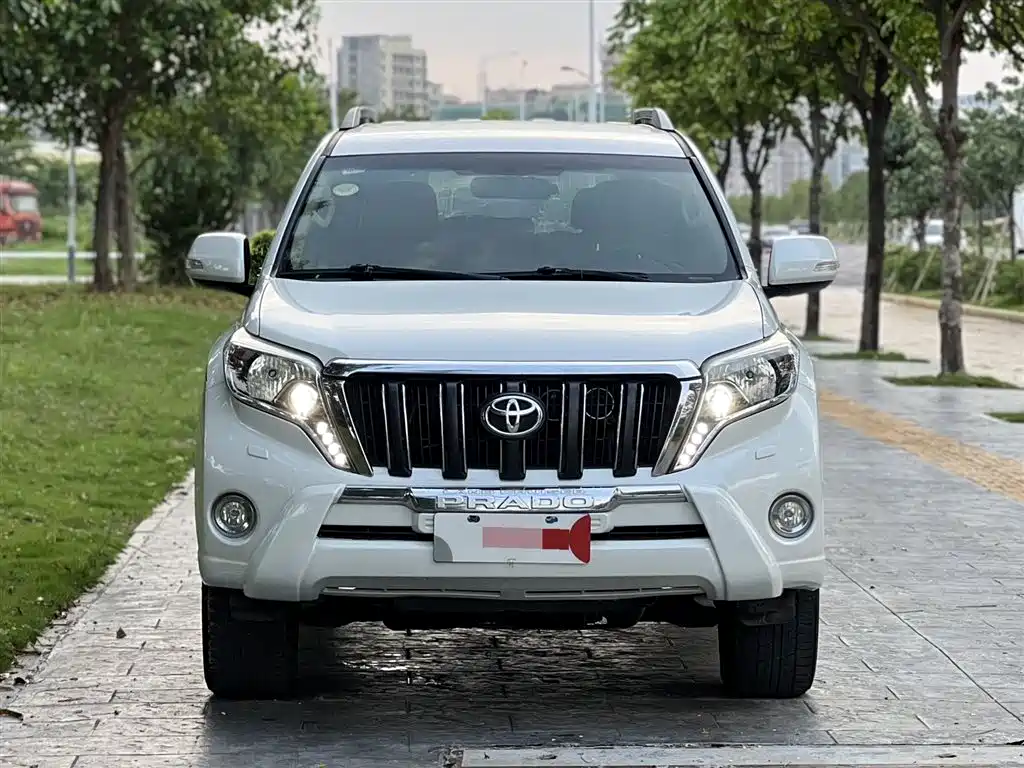 Toyota Land Cruiser Prado 2014 2.7L AT Standard