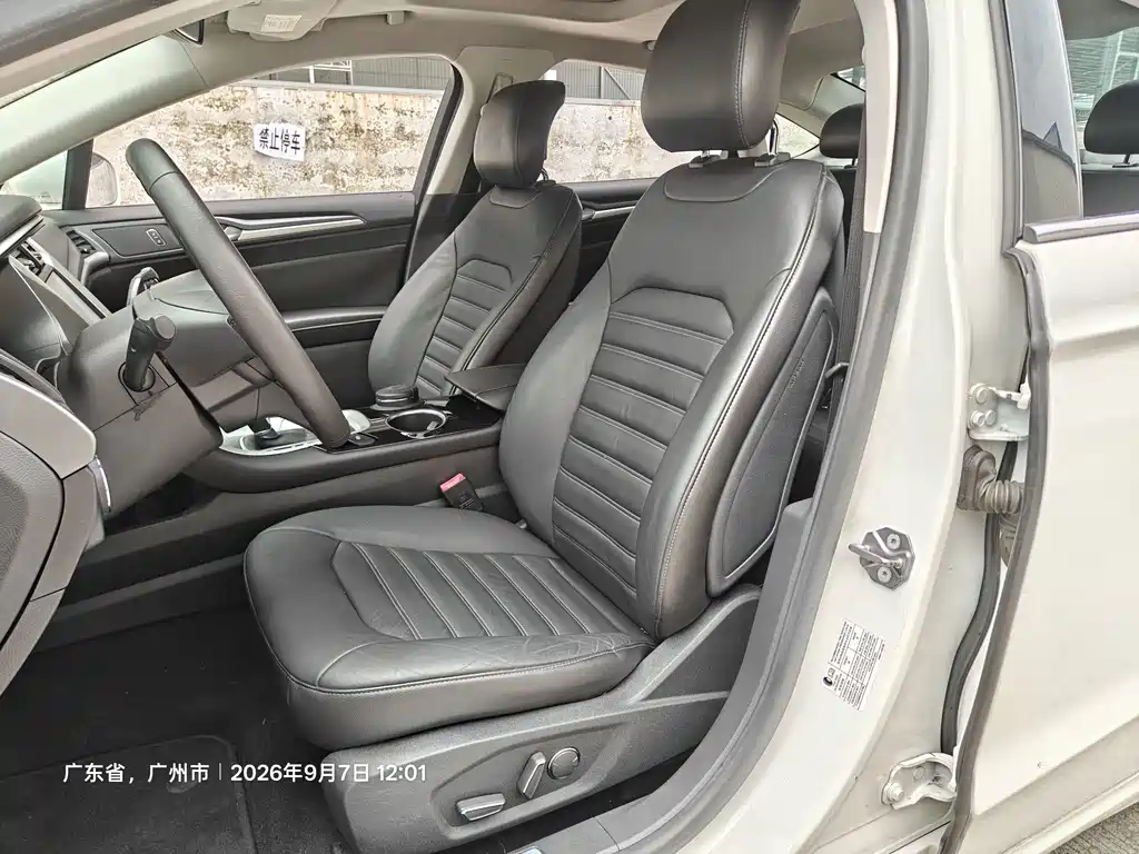 Ford Mondeo — миниатюра 11