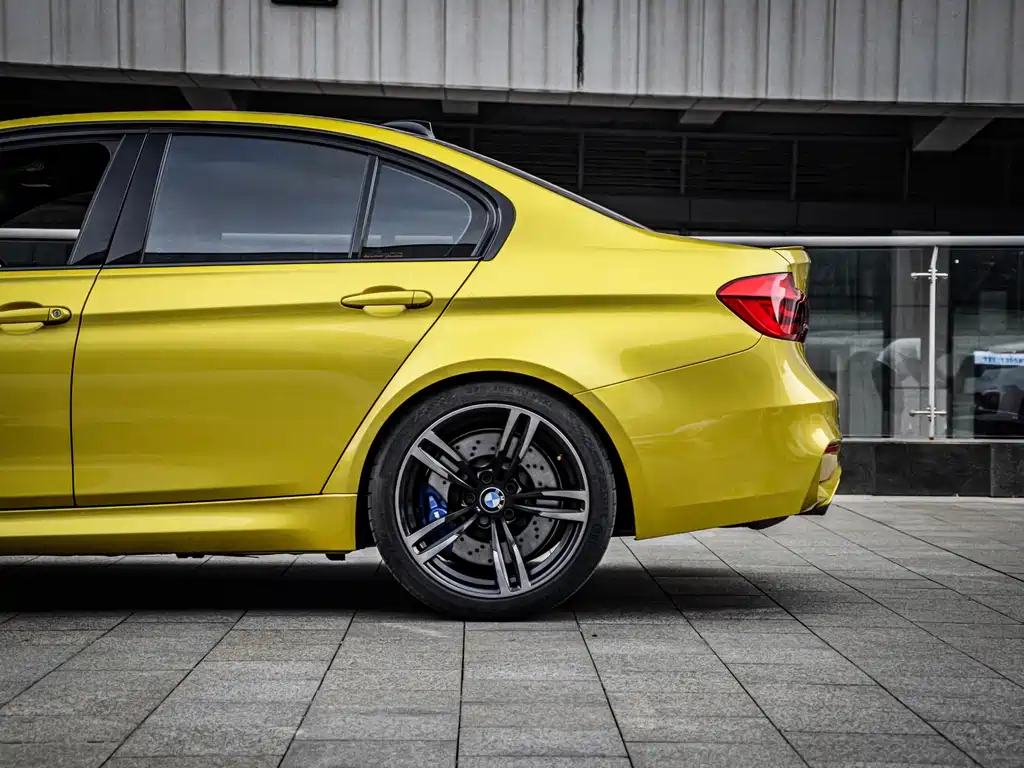 BMW M3 — миниатюра 11
