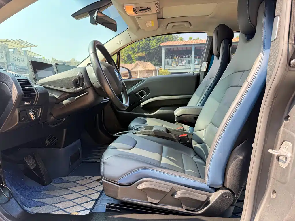 BMW i3 (Import) — миниатюра 6