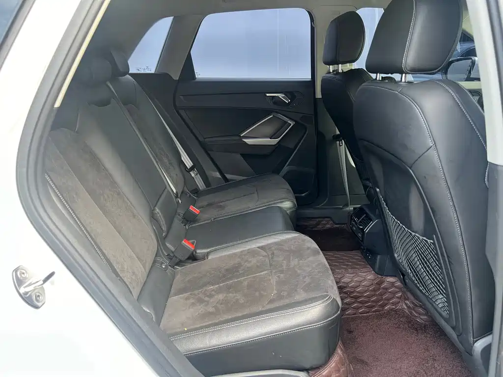Audi Q3 — миниатюра 11