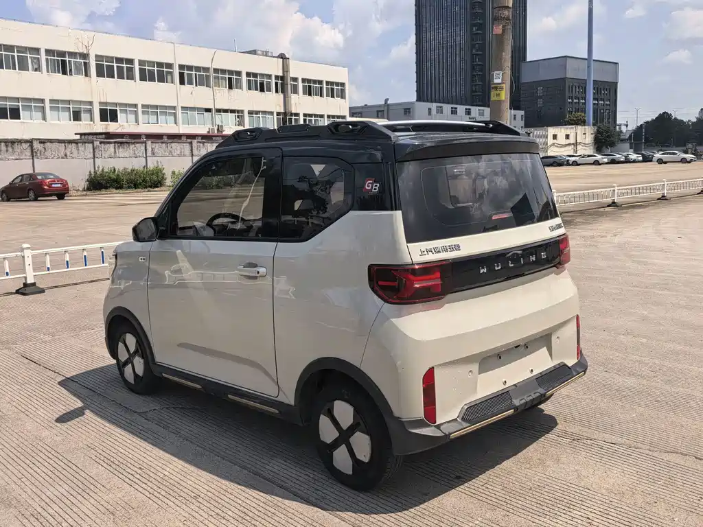 Wuling MINIEV — миниатюра 5