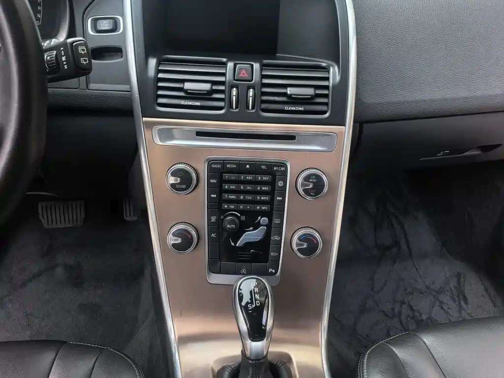 Volvo XC60 — миниатюра 13