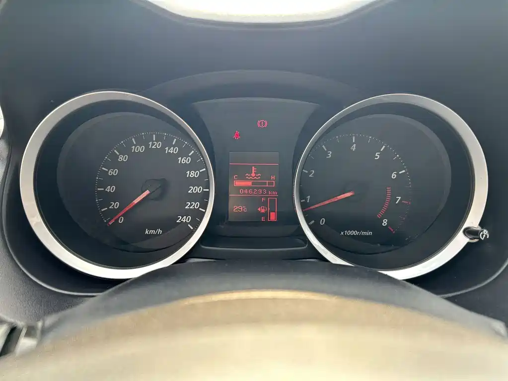 Mitsubishi Lancer EX — миниатюра 10