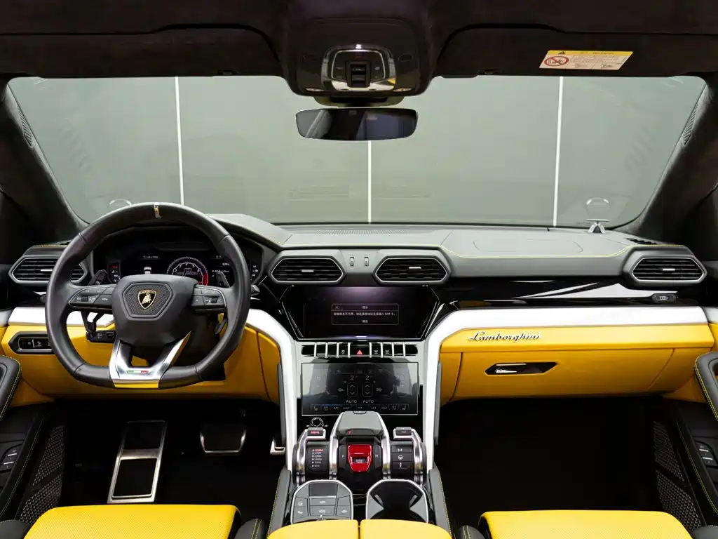 Lamborghini Urus — миниатюра 15
