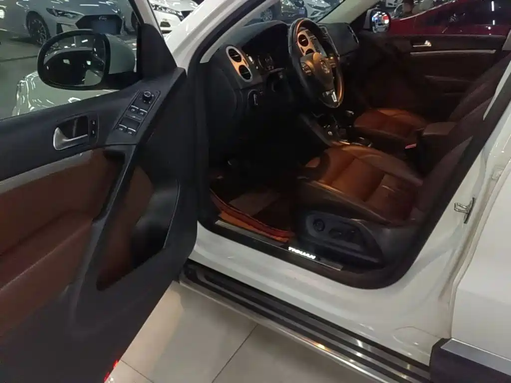 Volkswagen Tiguan — миниатюра 12